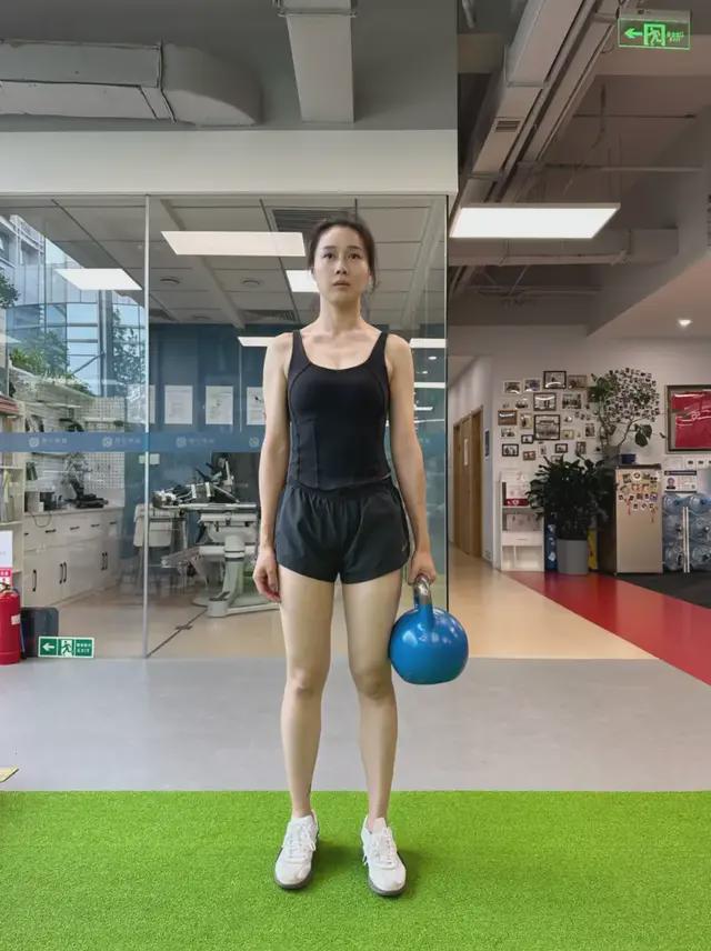 一个超简单的全身训练动作，便宜高效、在家就能做！快试试